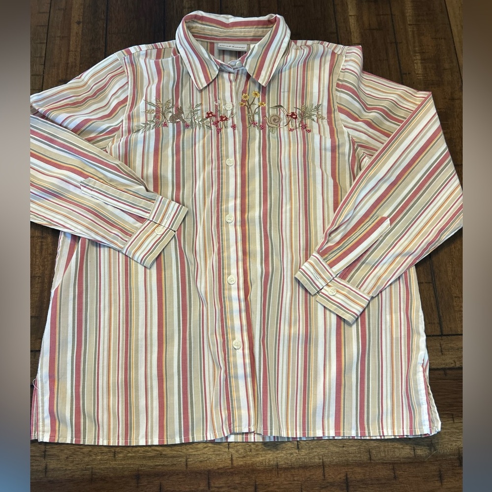 Alfred Dunner Petite 14P Woodland Embroidered Button Down